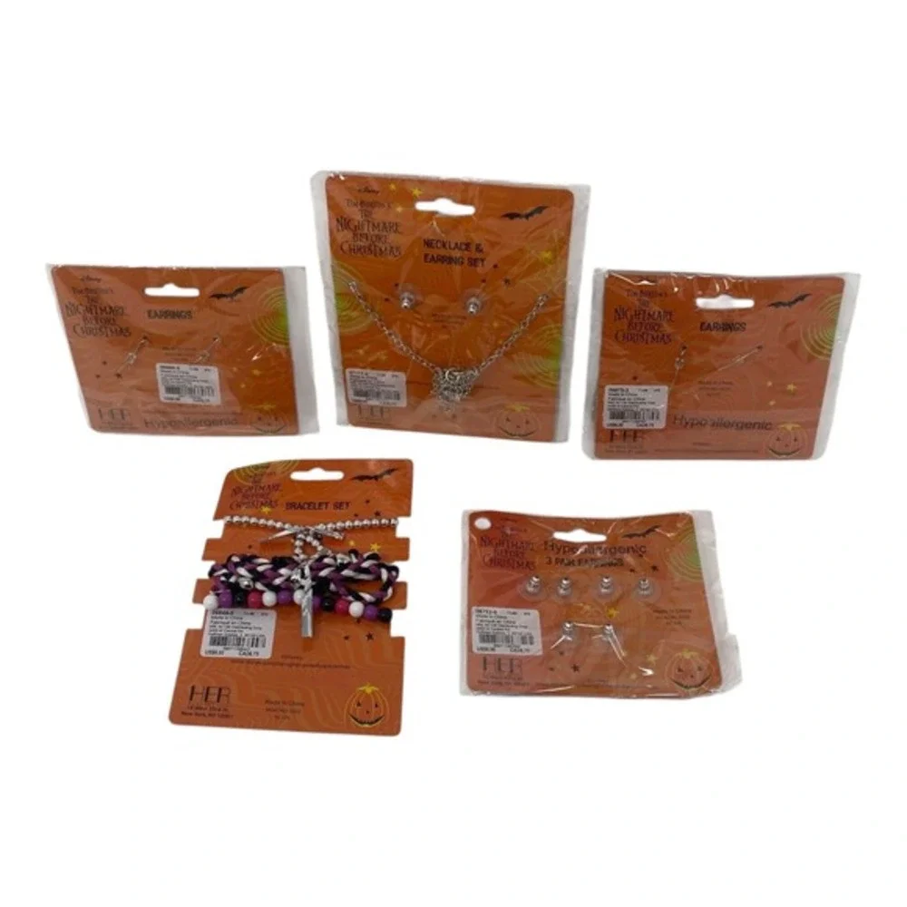 Disney Nightmare Before Christmas Jewelry Set Claires Necklace Earrings Bracelet